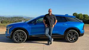 2025 Cadillac Optiq Sport GJV – Coastal Metallic Blue