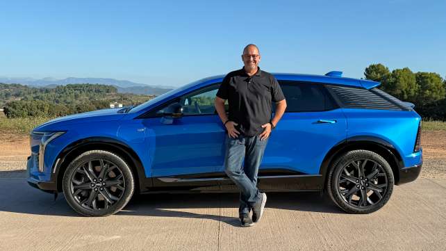 2025 Cadillac Optiq Sport GJV – Coastal Metallic Blue