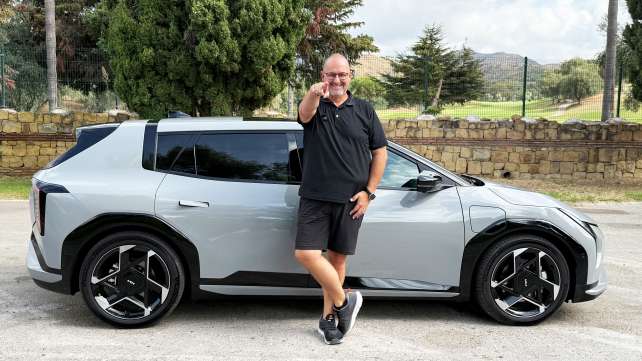 2025 KIA EV4 GT-Line